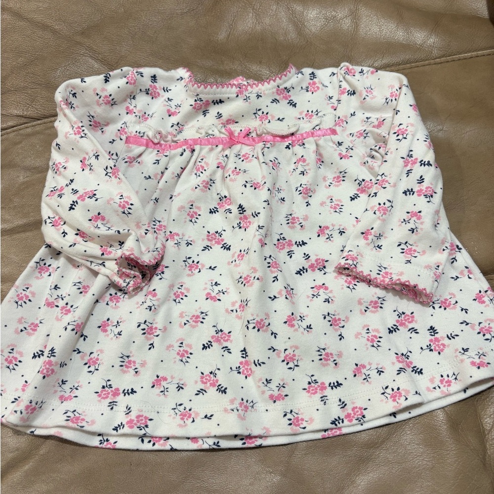 Lot of 3 spring/summer outfits.